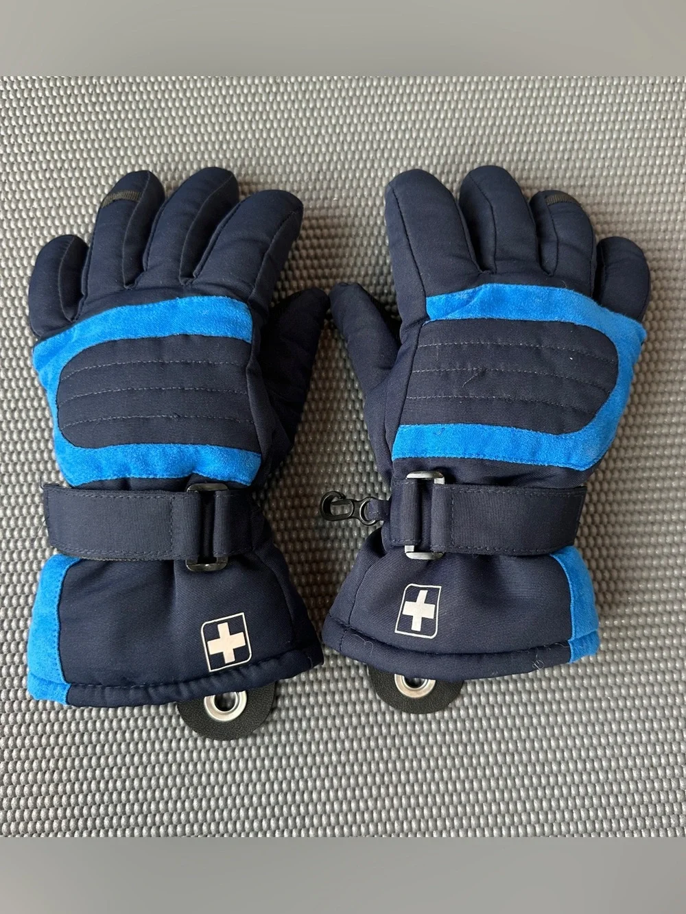 Swiss Tech Kids Waterproof Performance Winter Ski SnowGloves Black Blue S/M